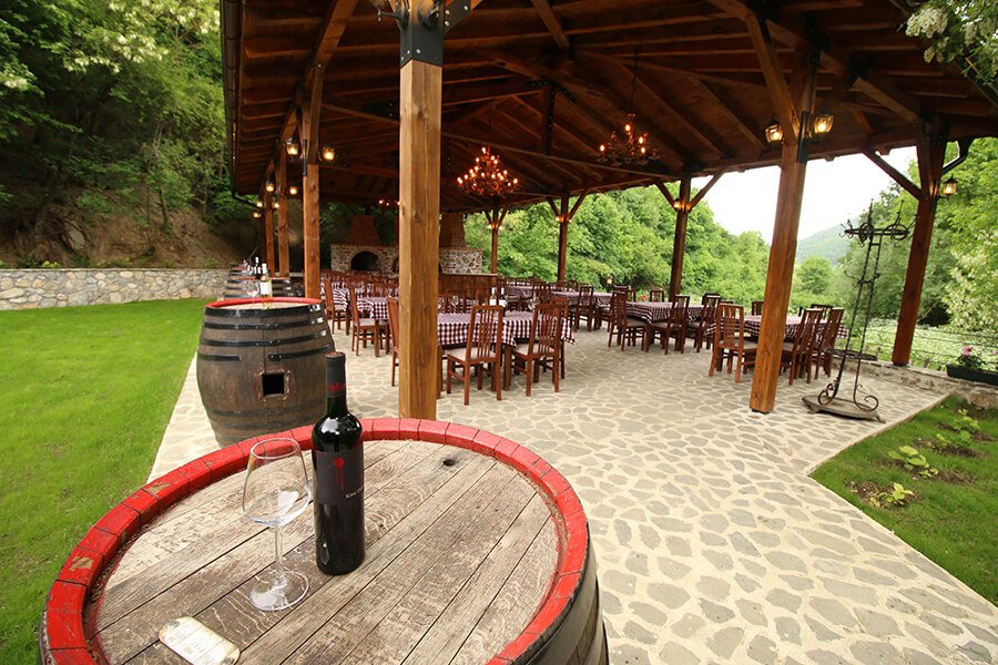Family-owned winery in Openica near Ohrid producing small-batch Macedonian wines